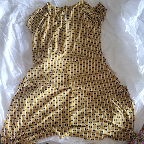 Ann Taylor Wrap Midi dress Size Medium BNWOT - Picture 4 of 8